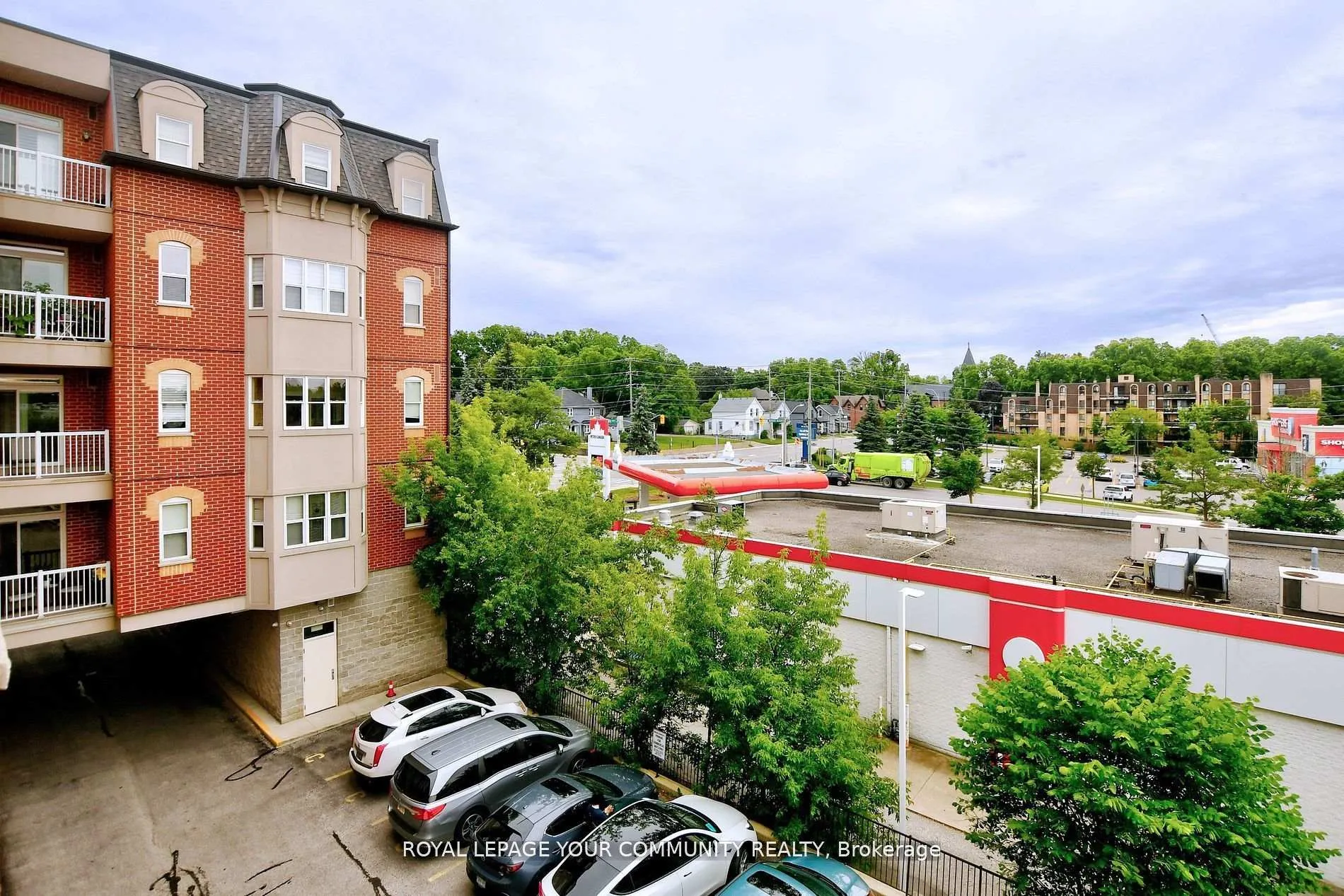 Photo 22 of Unit 306, 15450 Yonge Street, Aurora, Aurora Heights — HOMEH