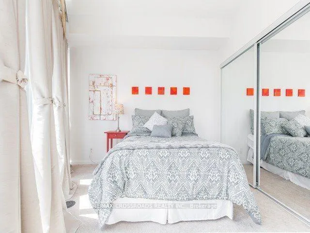 Photo 14 of Unit 1908, 832 Bay Street, Toronto, Bay Street Corridor — HOMEH