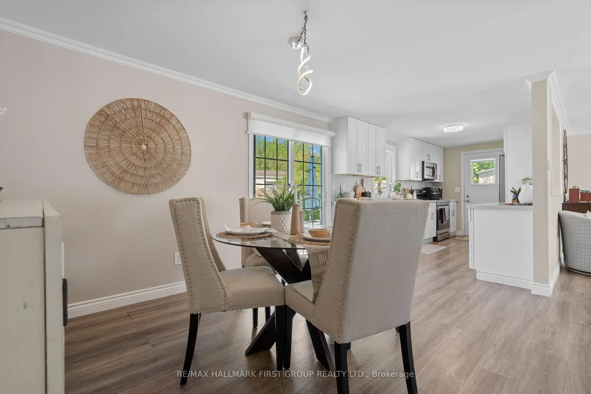 Photo 5 of 8 Kawartha Road, Clarington, Newcastle — HOMEH