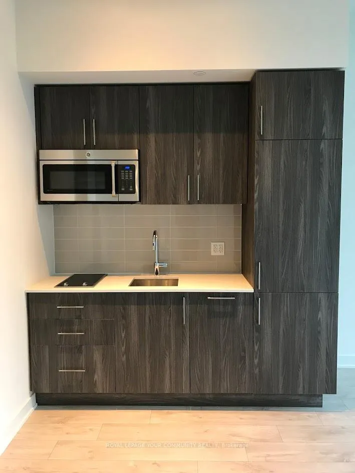 Photo 4 of Unit 823E, 576 Front Street W, Toronto, Waterfront Communities — HOMEH
