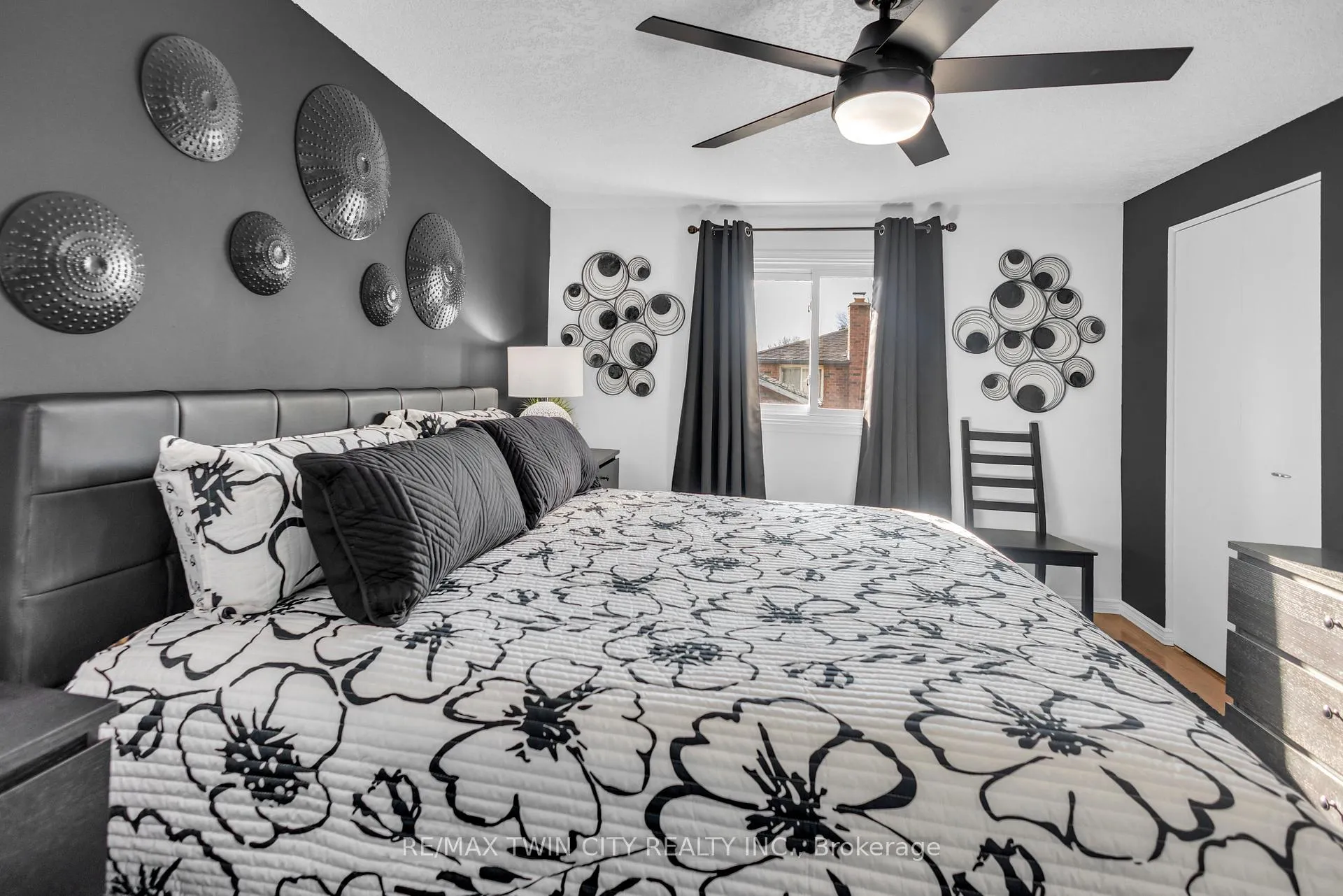 Photo 25 of 67 West Acres Crescent, Kitchener — HOMEH