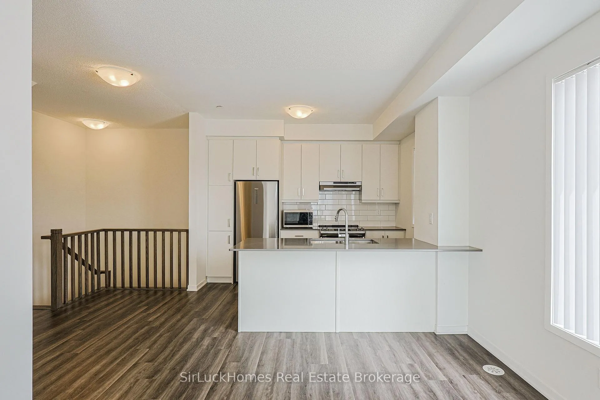 Photo 10 of Unit 342, 100 Honeycrisp Crescent, Vaughan, Vaughan Corporate Centre — HOMEH