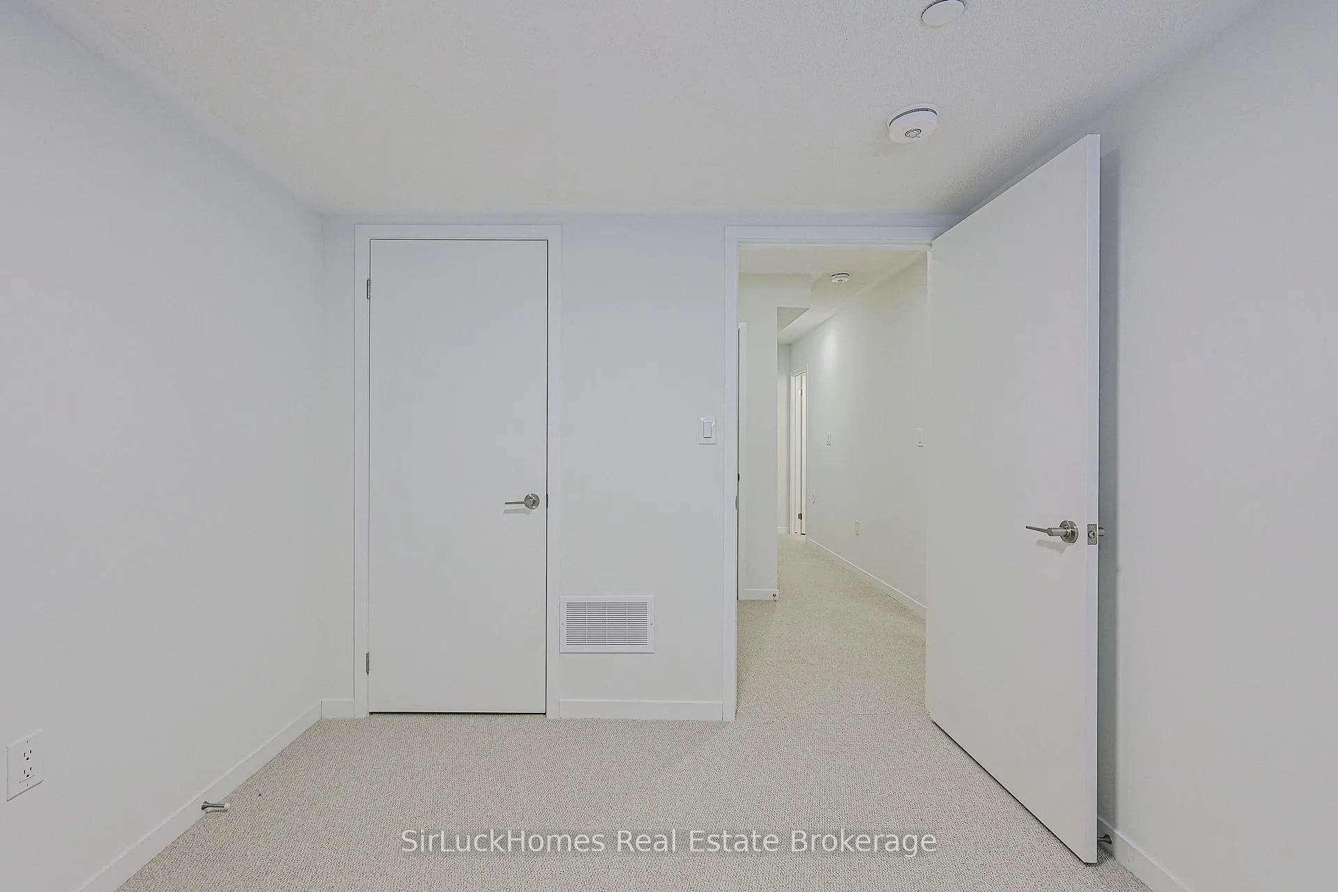 Photo 22 of Unit 342, 100 Honeycrisp Crescent, Vaughan, Vaughan Corporate Centre — HOMEH