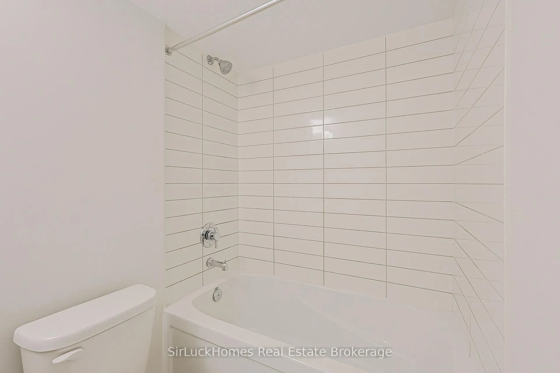 Photo 28 of Unit 342, 100 Honeycrisp Crescent, Vaughan, Vaughan Corporate Centre — HOMEH