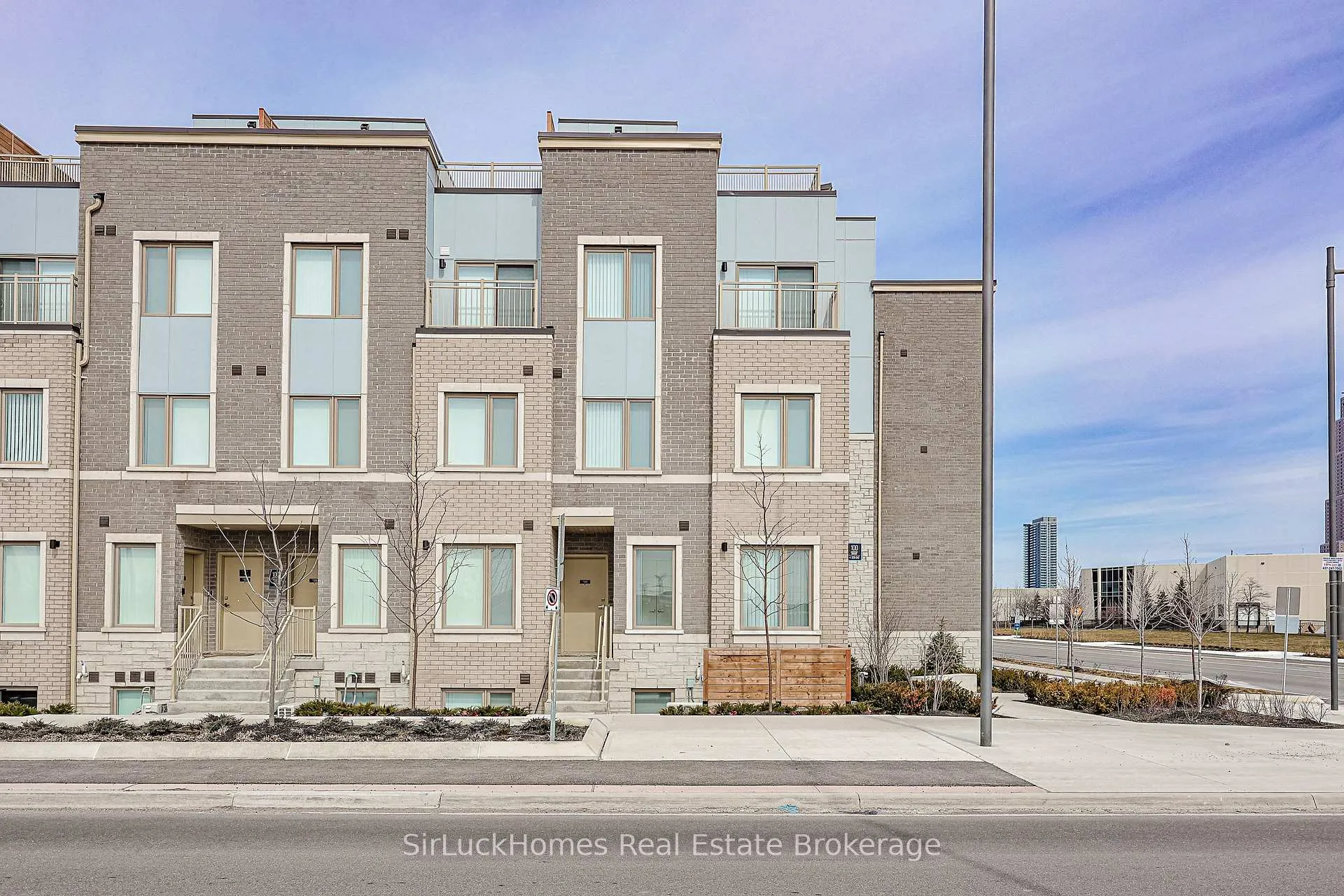 Photo 31 of Unit 342, 100 Honeycrisp Crescent, Vaughan, Vaughan Corporate Centre — HOMEH