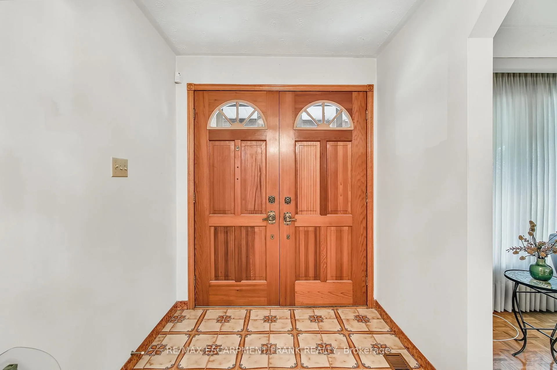 Photo 5 of 75 President Drive, Hamilton, Fruitland — HOMEH
