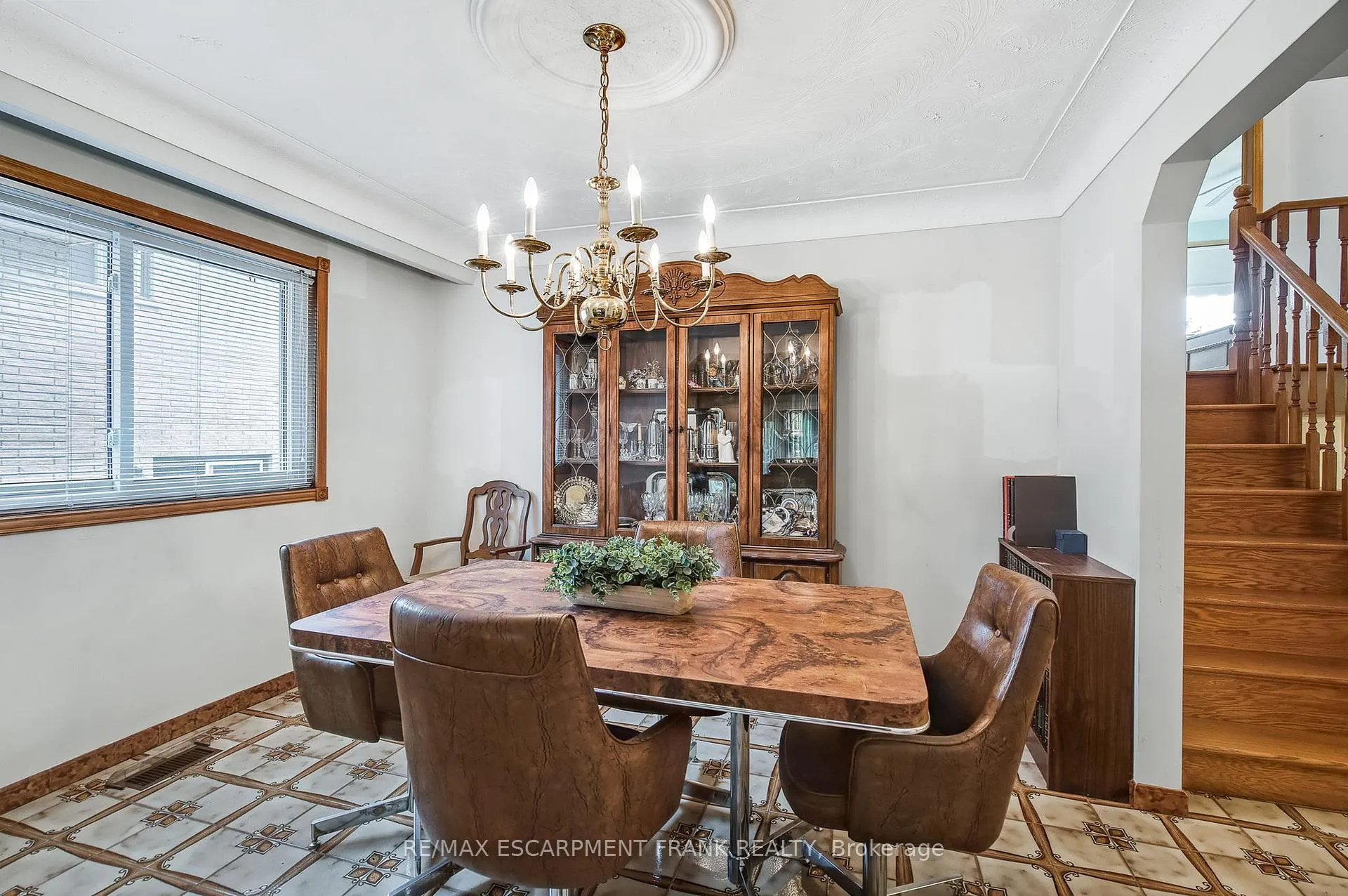 Photo 9 of 75 President Drive, Hamilton, Fruitland — HOMEH