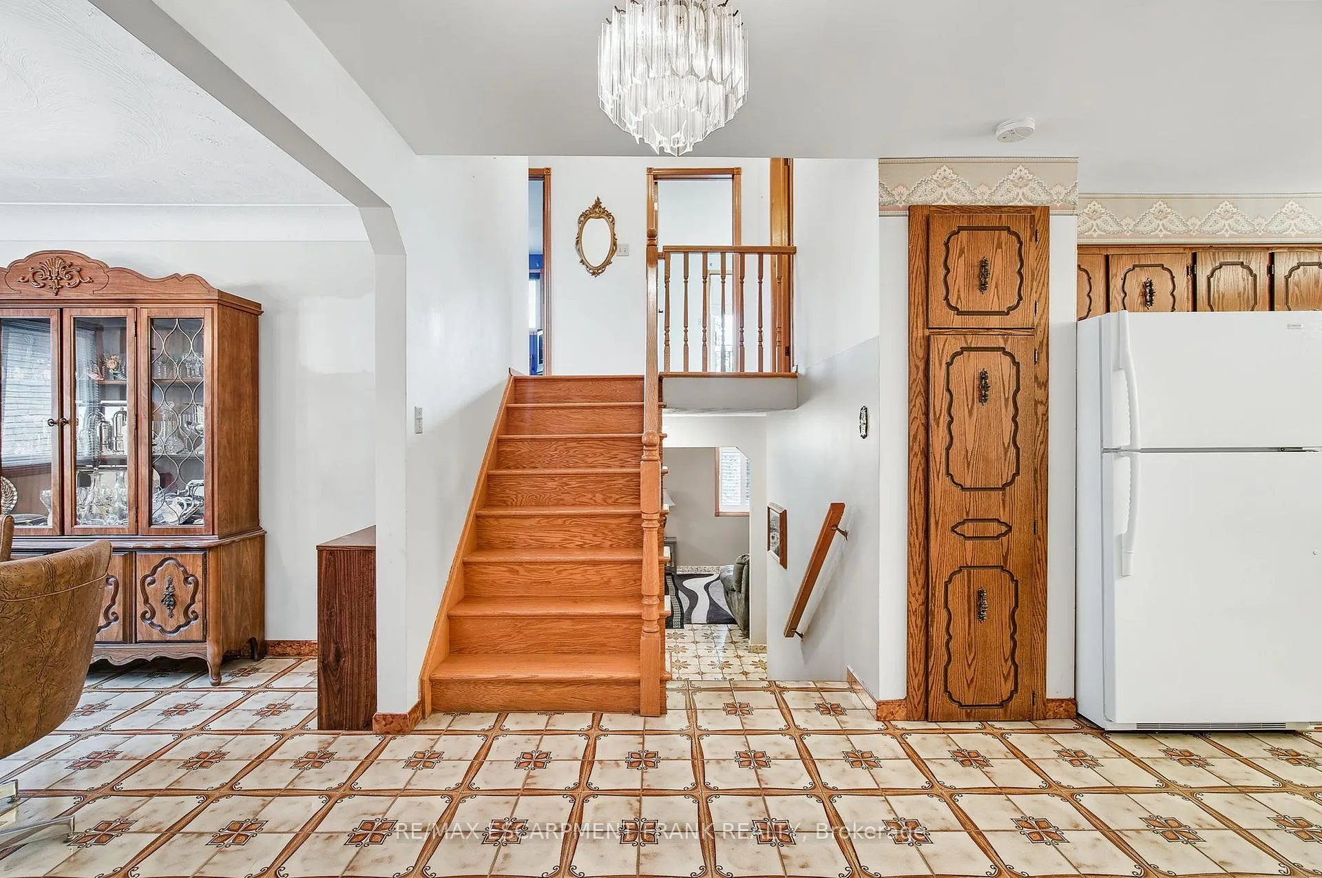 Photo 12 of 75 President Drive, Hamilton, Fruitland — HOMEH