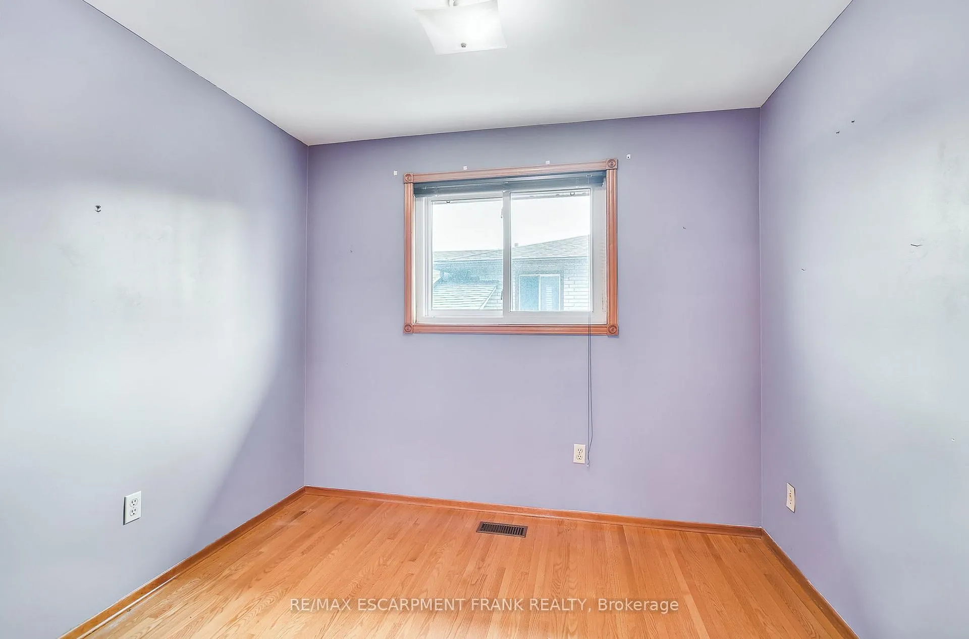 Photo 18 of 75 President Drive, Hamilton, Fruitland — HOMEH