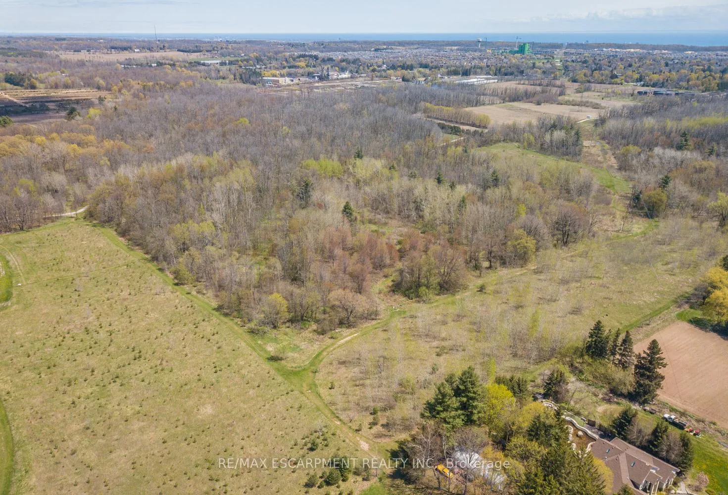Photo 11 of REAR Parkside Drive, Hamilton, Waterdown — HOMEH