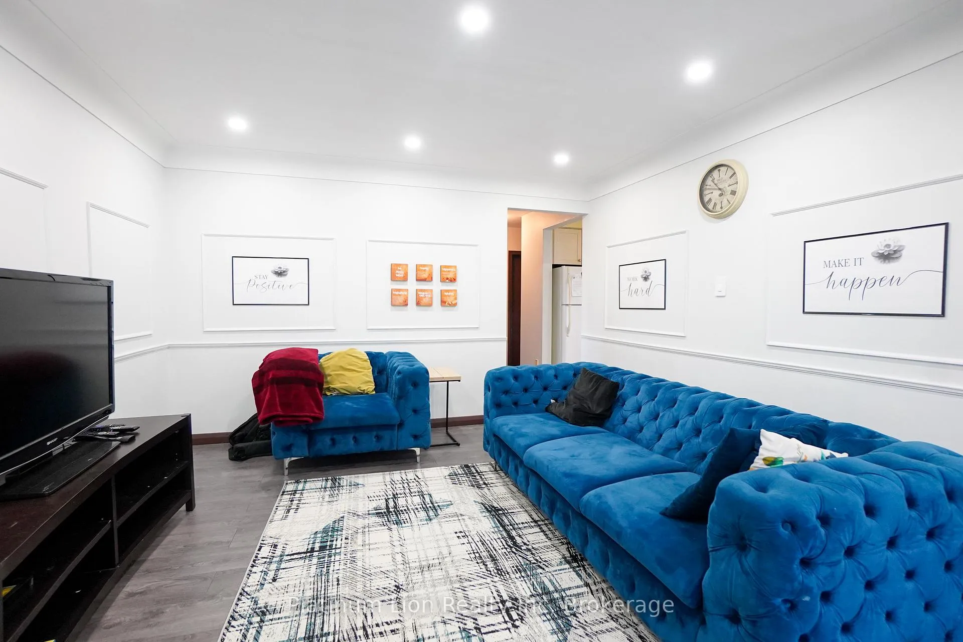 Photo 2 of 29 Cameo Avenue, Hamilton, Macassa — HOMEH