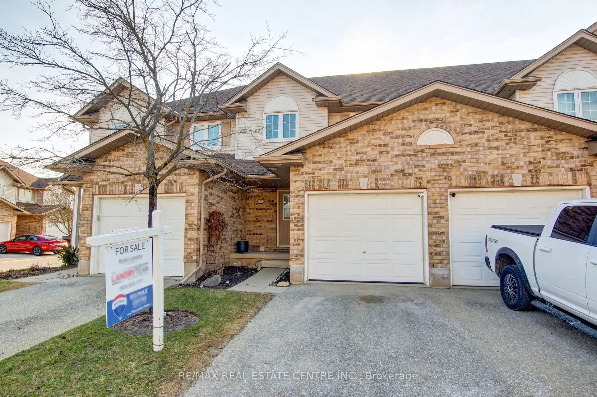 Front of Unit 50, 31 Schroder Crescent
