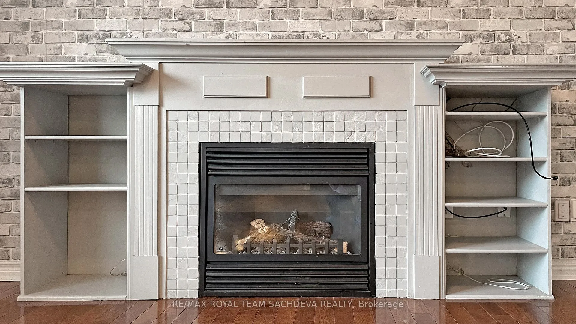 Photo 11 of Unit Upper, 10 Pears Court, Clarington, Courtice — HOMEH