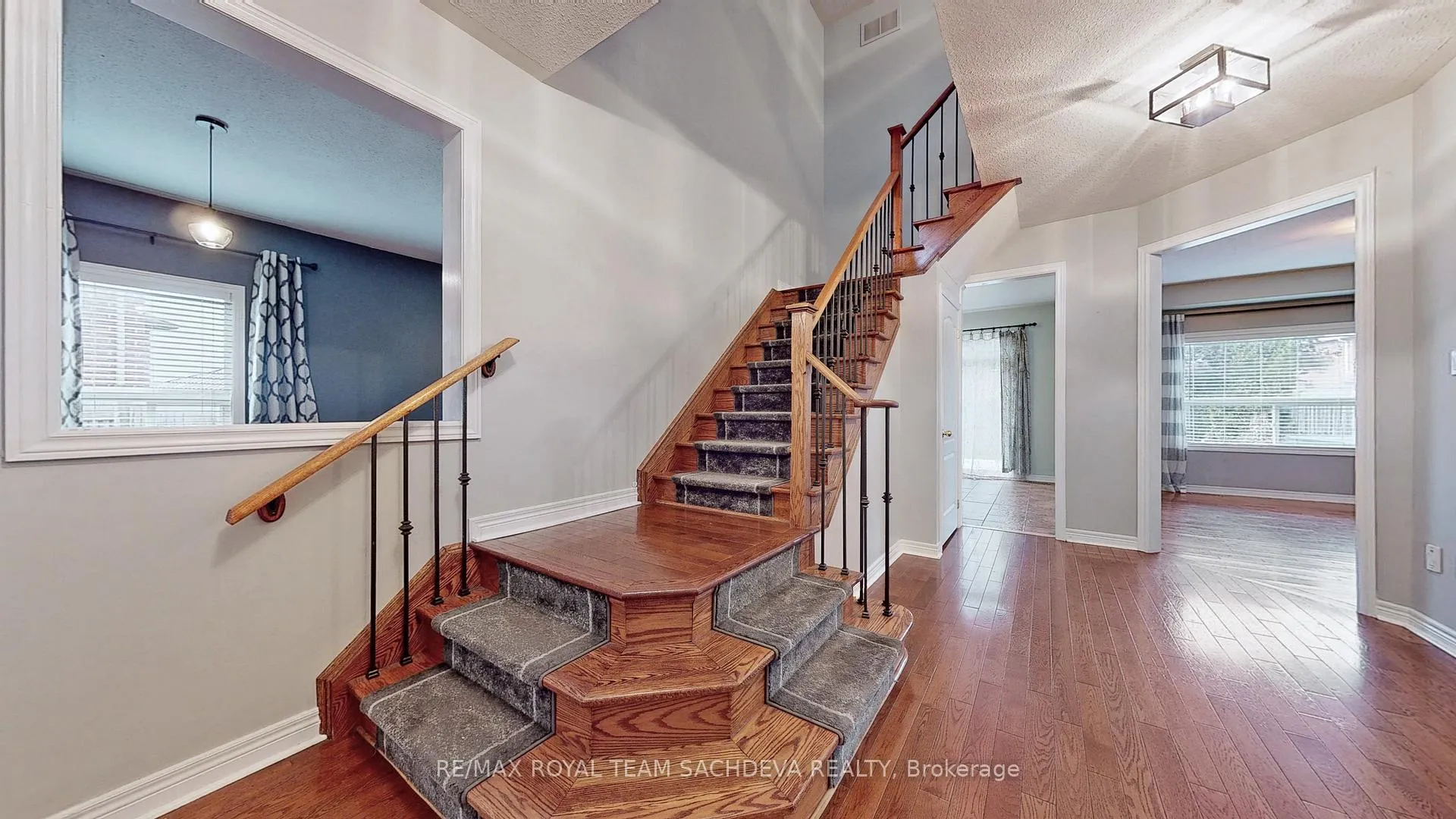 Photo 24 of Unit Upper, 10 Pears Court, Clarington, Courtice — HOMEH