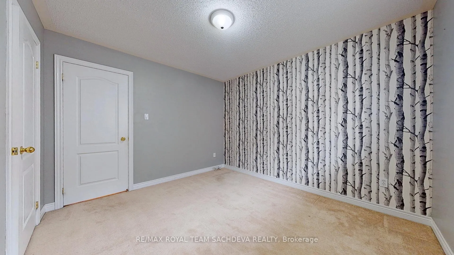 Photo 35 of Unit Upper, 10 Pears Court, Clarington, Courtice — HOMEH