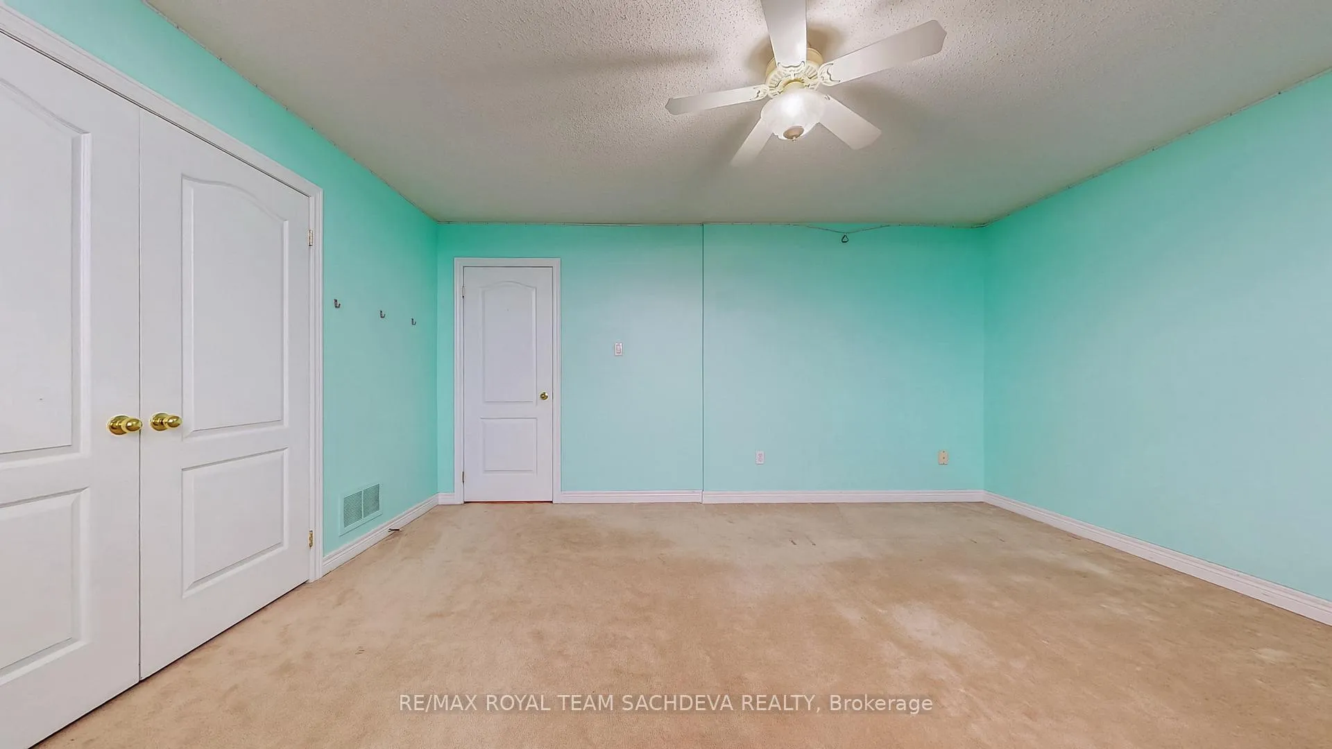 Photo 38 of Unit Upper, 10 Pears Court, Clarington, Courtice — HOMEH