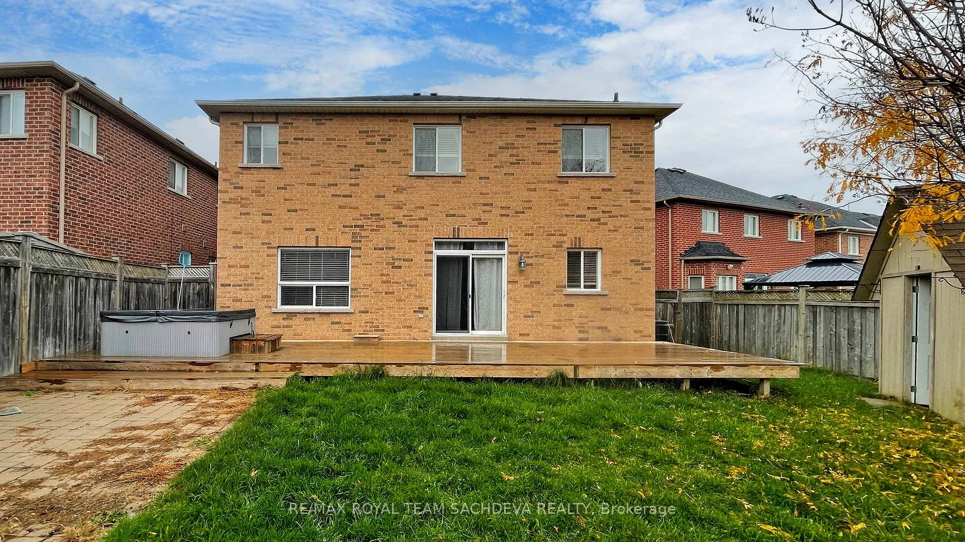 Photo 41 of Unit Upper, 10 Pears Court, Clarington, Courtice — HOMEH