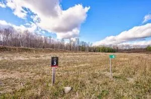 Photo 4 of 6 Private Berry Drive, Amaranth, Rural Amaranth — HOMEH