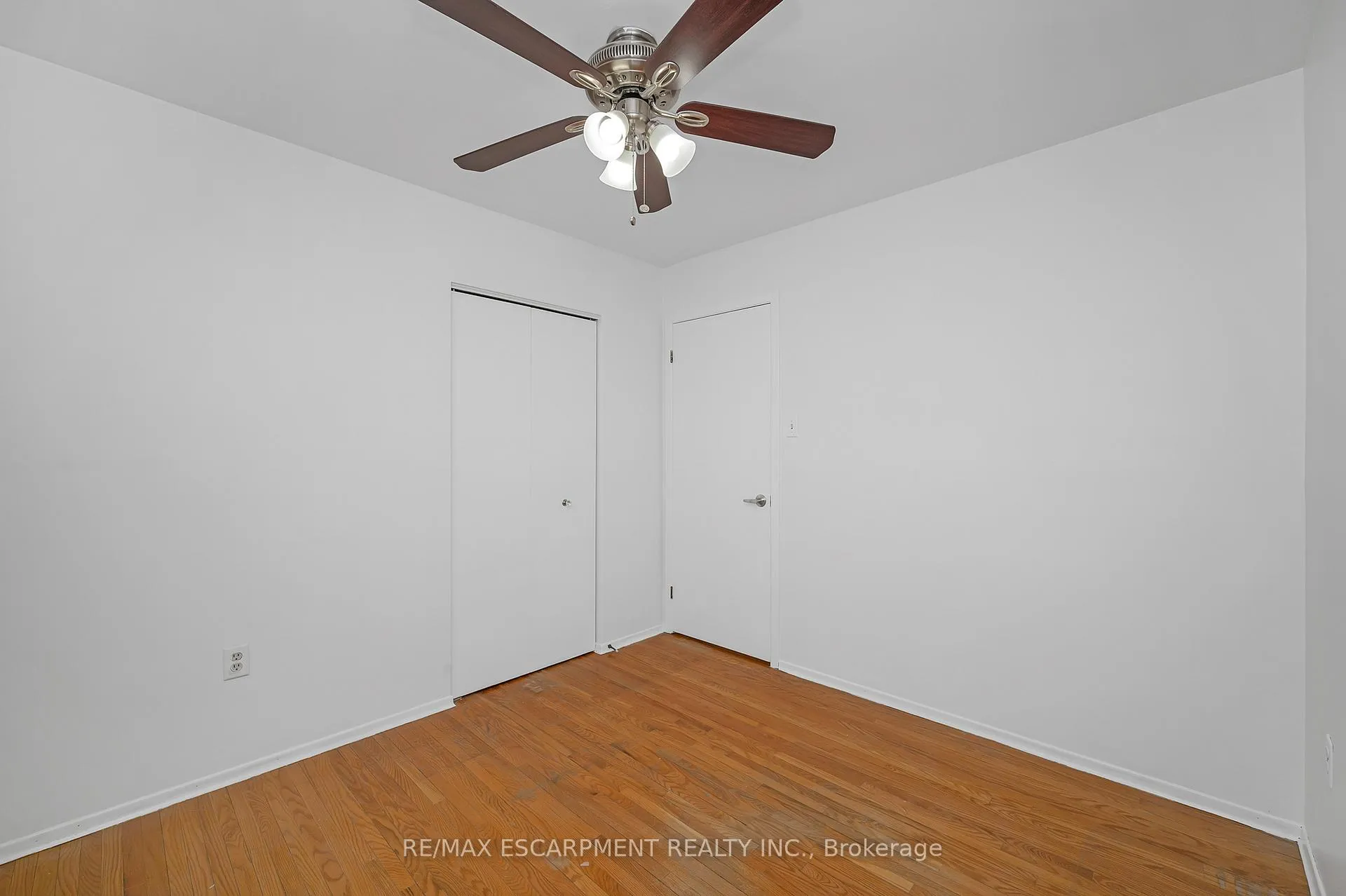 Photo 20 of 105 Lavina Crescent, Hamilton, Mountview — HOMEH