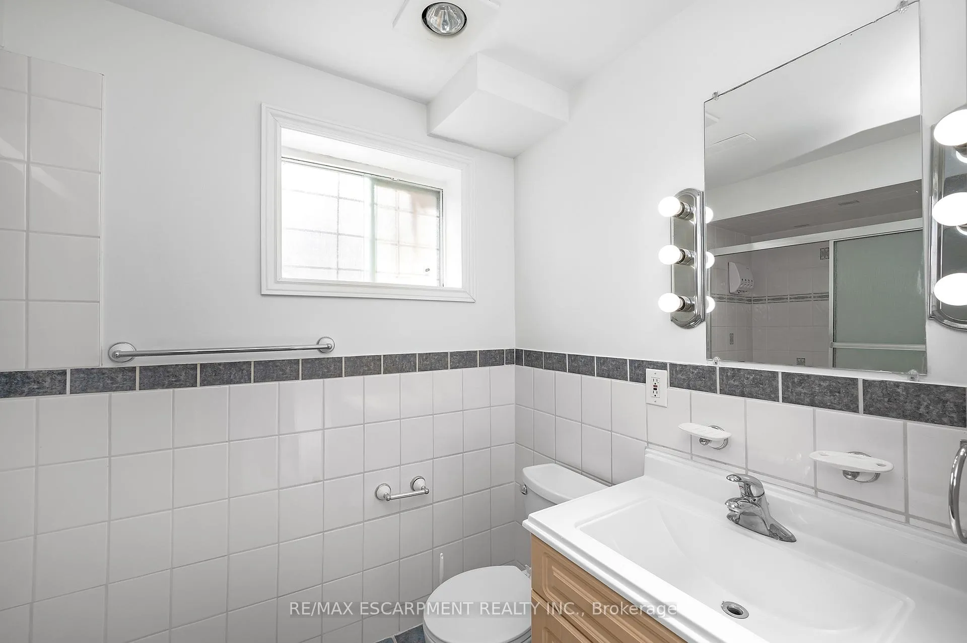 Photo 26 of 105 Lavina Crescent, Hamilton, Mountview — HOMEH