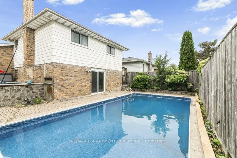 Photo 33 of 105 Lavina Crescent, Hamilton, Mountview — HOMEH