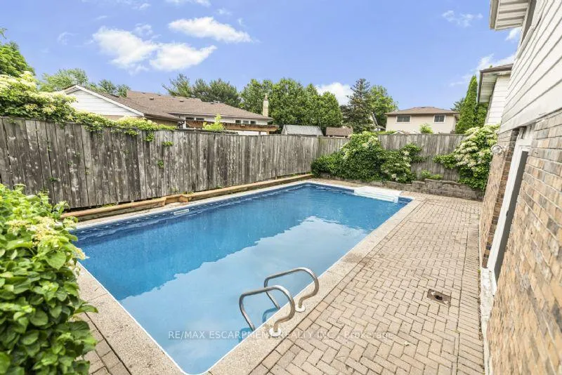 Photo 38 of 105 Lavina Crescent, Hamilton, Mountview — HOMEH