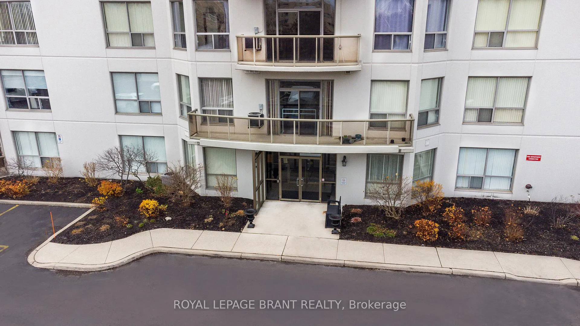 Photo 3 of Unit 104, 255 Keats Way, Waterloo — HOMEH