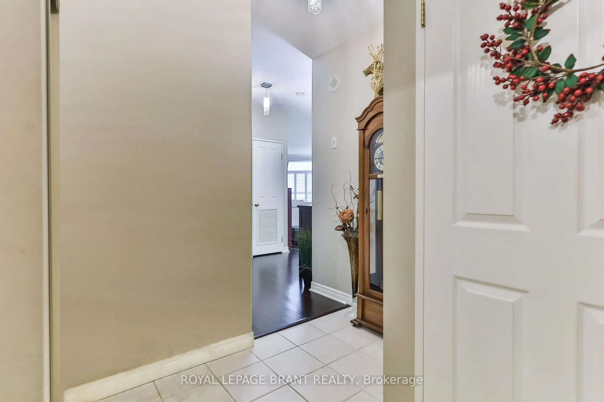 Photo 4 of Unit 104, 255 Keats Way, Waterloo — HOMEH