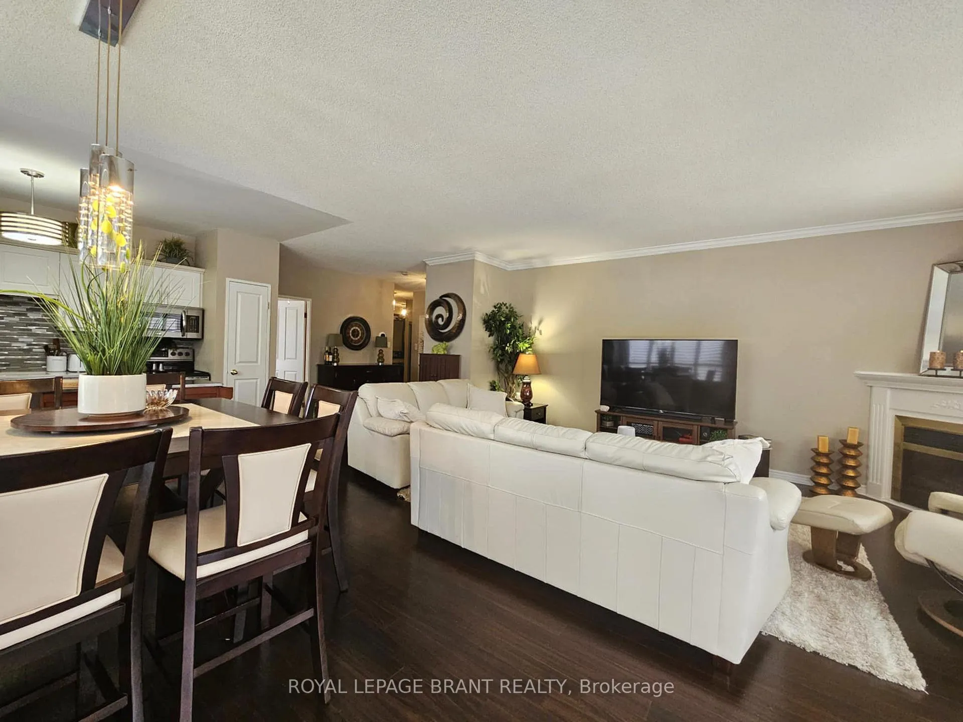 Photo 10 of Unit 104, 255 Keats Way, Waterloo — HOMEH
