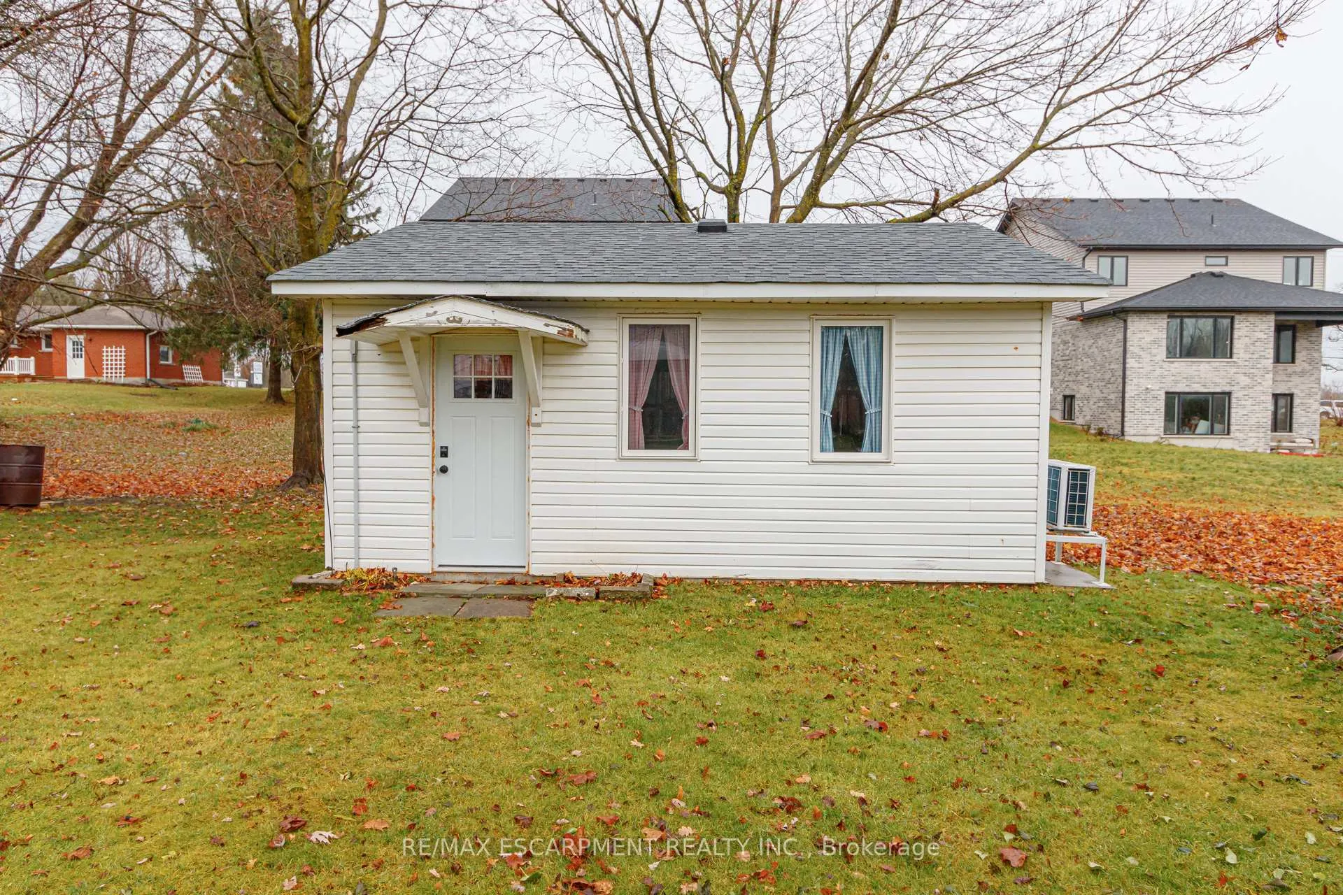 Photo 25 of 12 School Road, Shelburne — HOMEH