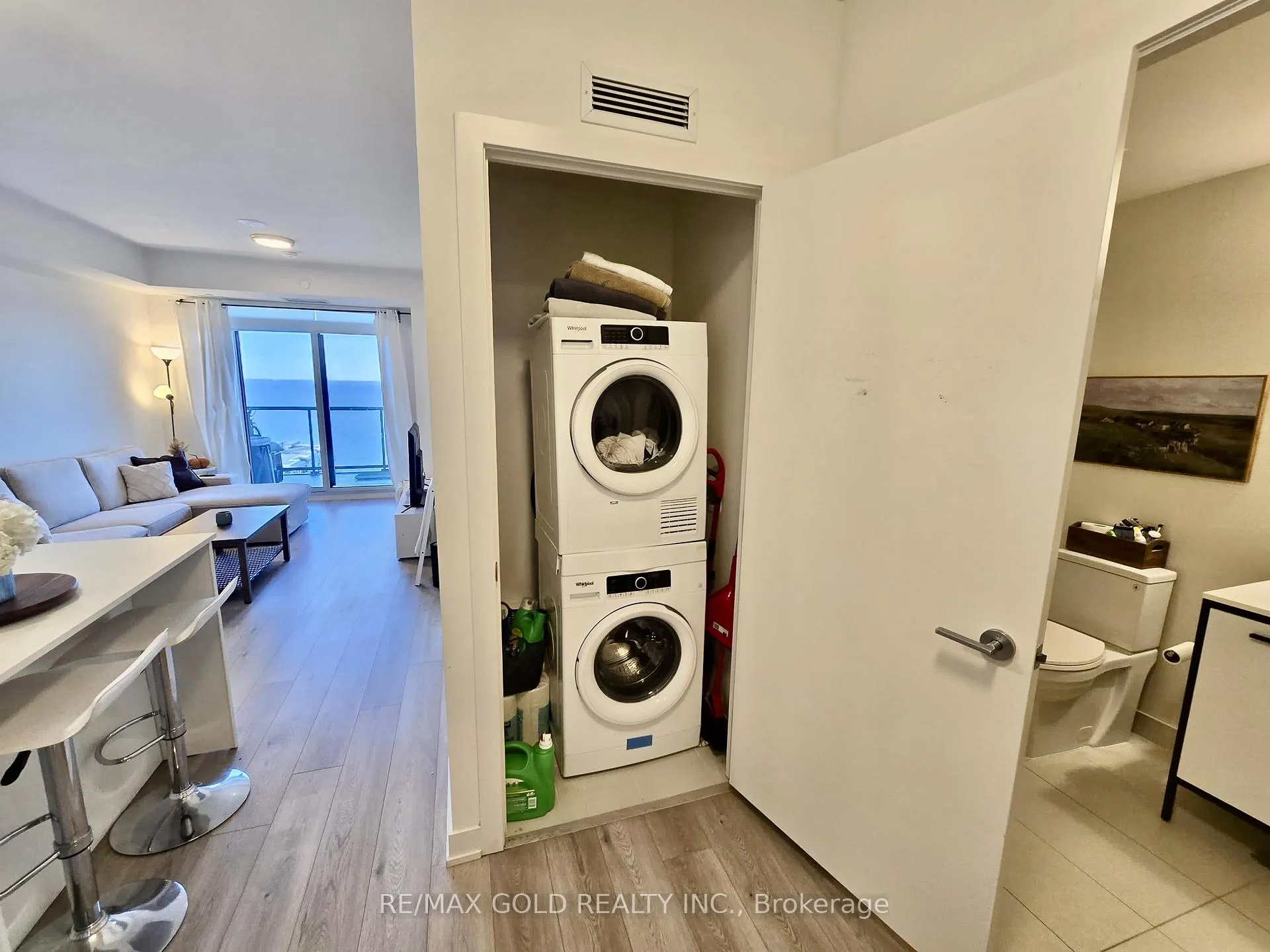 Photo 4 of Unit 1207, 385 Winston Road, Grimsby, Grimsby Beach — HOMEH