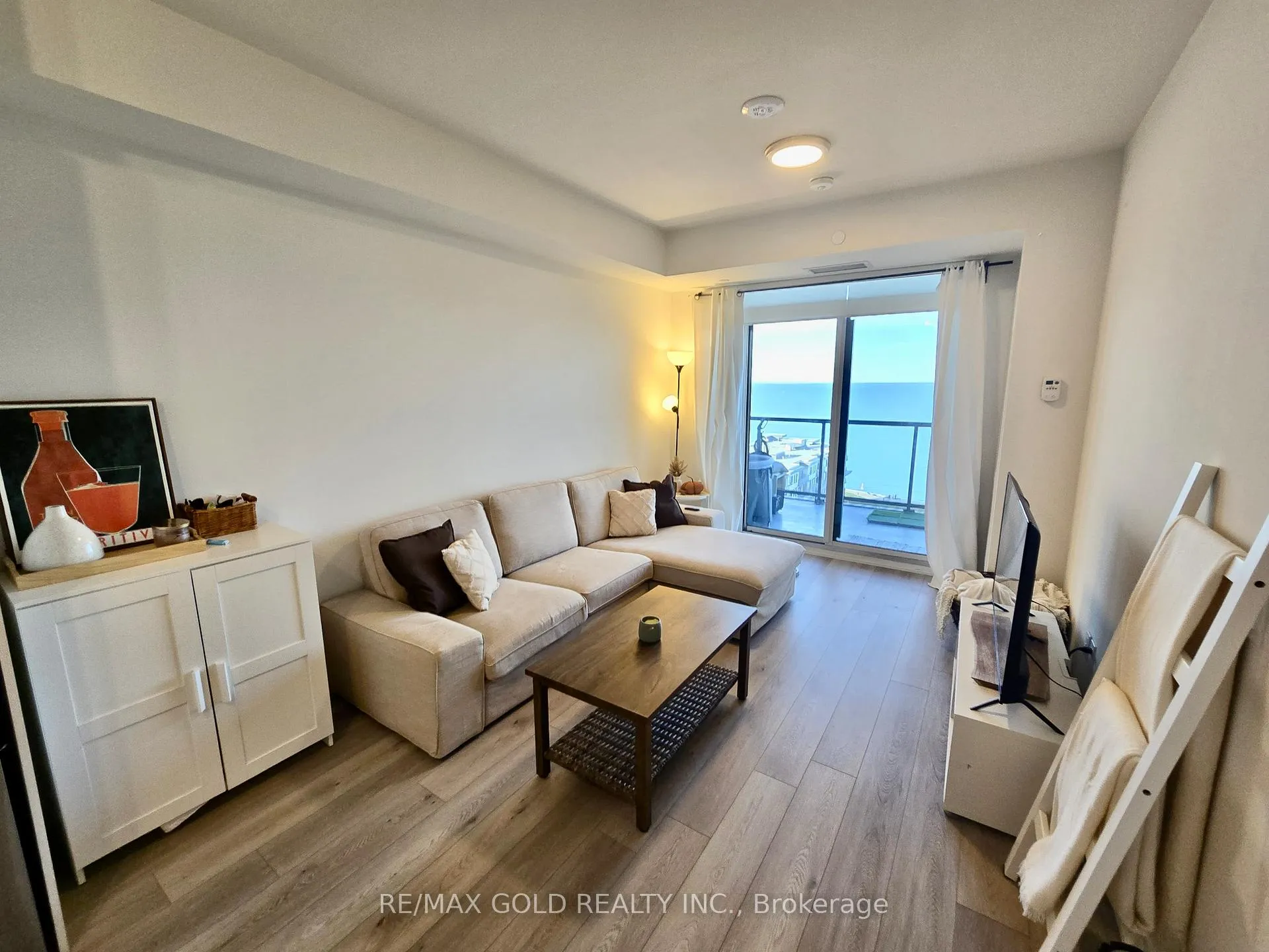 Photo 12 of Unit 1207, 385 Winston Road, Grimsby, Grimsby Beach — HOMEH