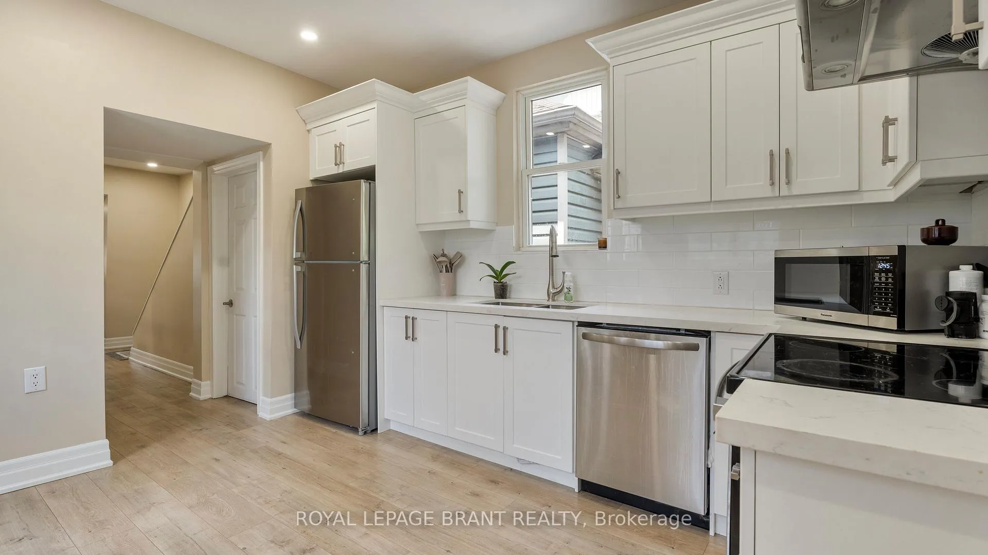 Photo 9 of 33 Highland Avenue, Hamilton, Crown Point — HOMEH