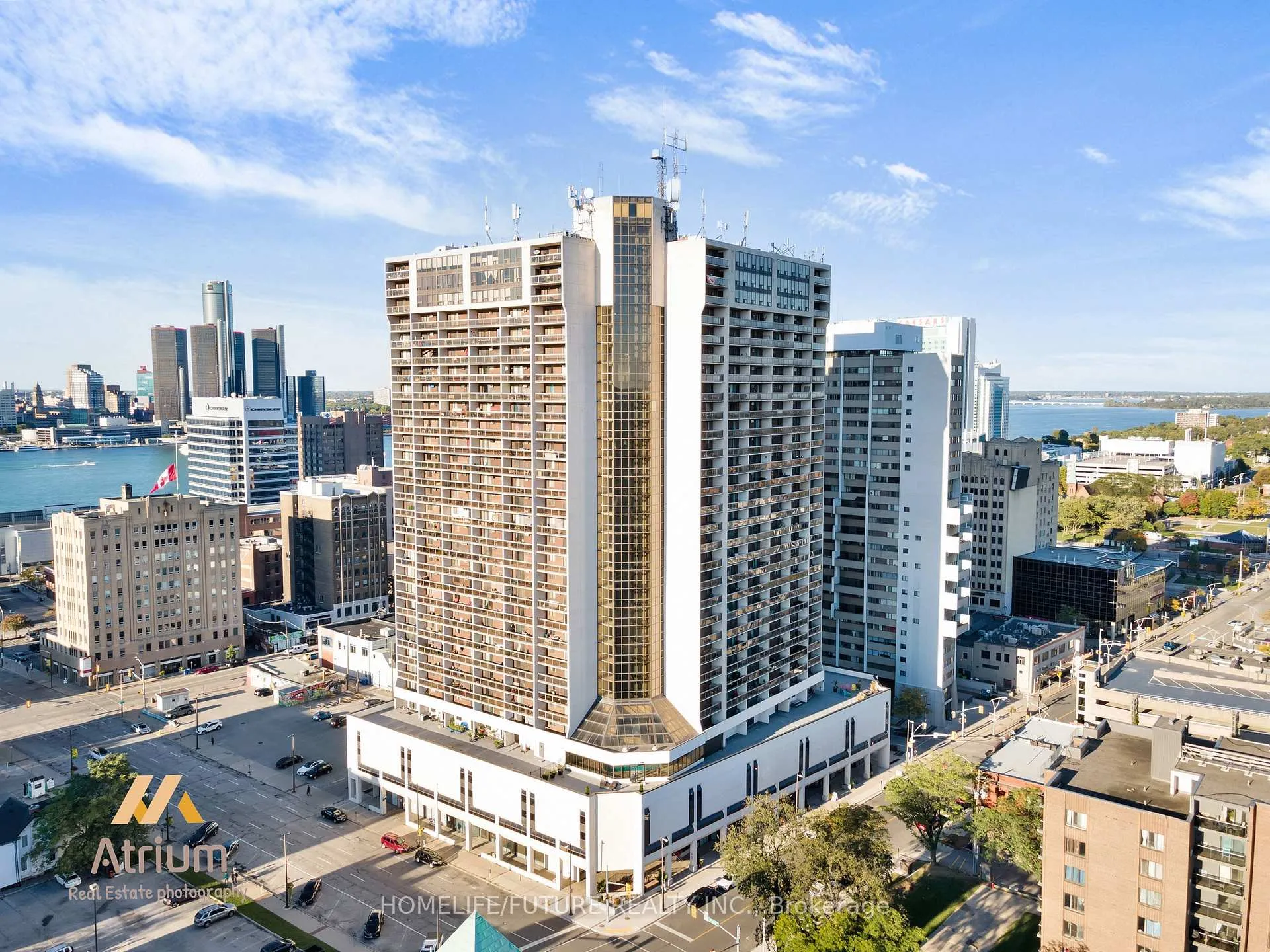 Front of Unit 3003, 150 Park Street W