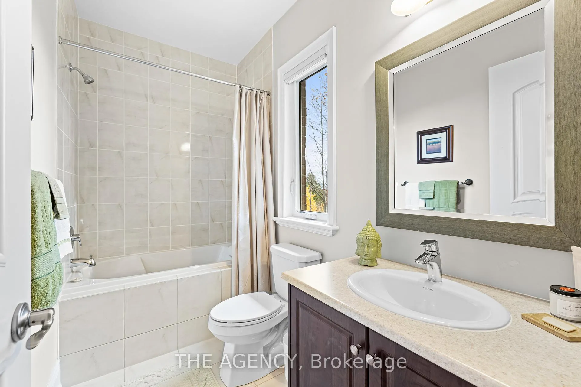 Photo 35 of 25 Wedgeport Court, King, Nobleton — HOMEH