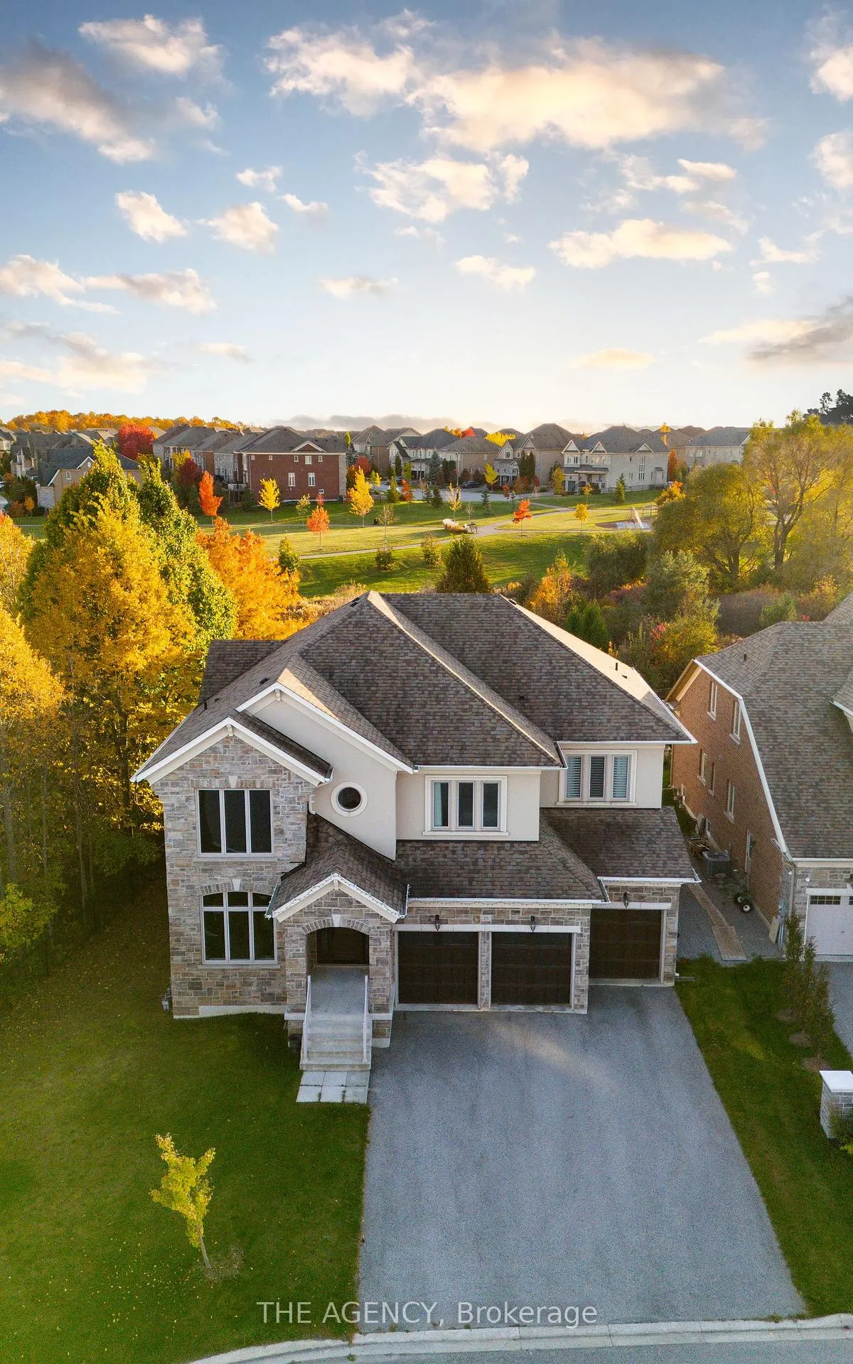 Photo 39 of 25 Wedgeport Court, King, Nobleton — HOMEH