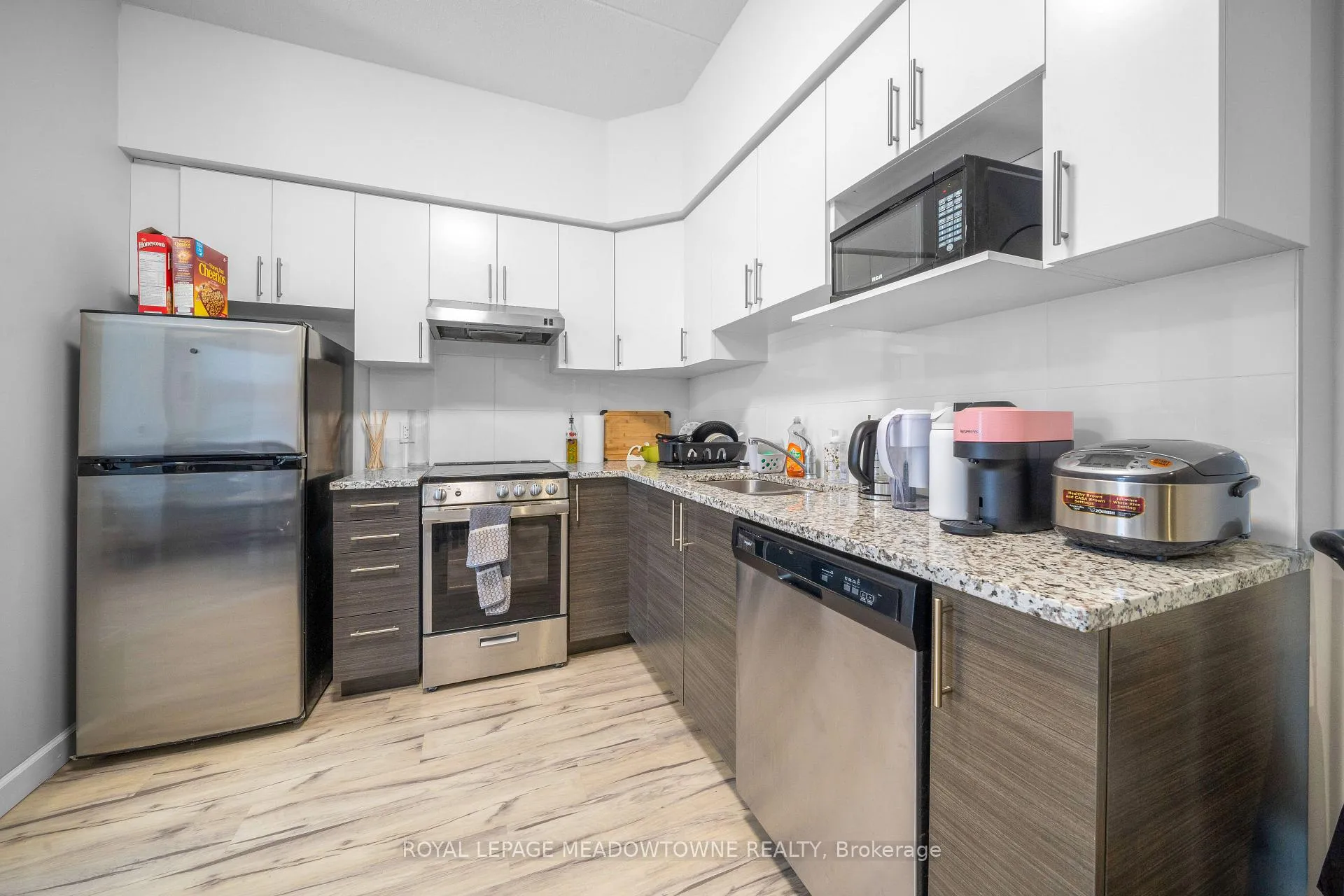 Photo 6 of Unit 213, 77 Leland Street N, Hamilton, Ainslie Wood — HOMEH