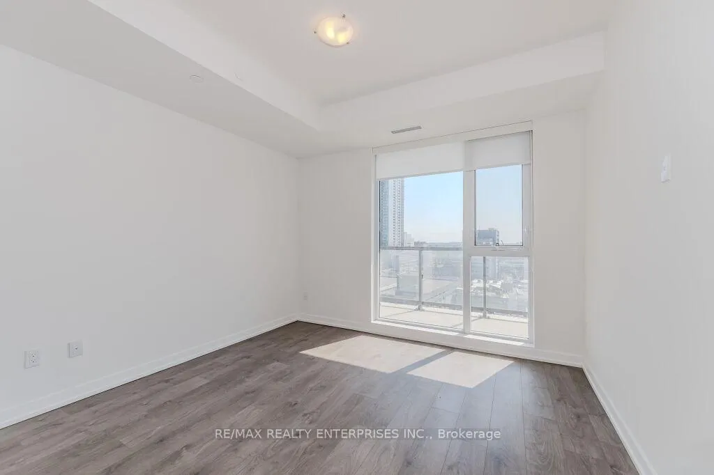 Photo 12 of Unit 1108, 55 Duke Street W, Kitchener, City Commercial Core — HOMEH