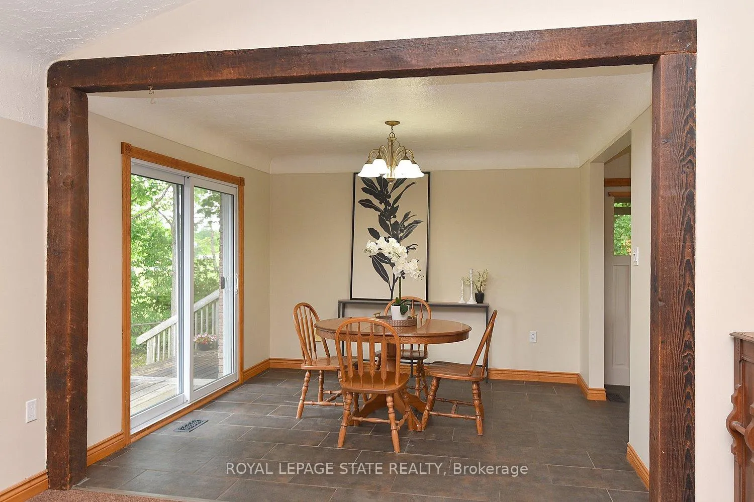 Photo 14 of 731 Old Hwy 8, Hamilton, Rockton — HOMEH