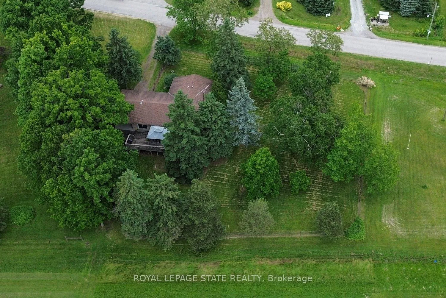 Photo 37 of 731 Old Hwy 8, Hamilton, Rockton — HOMEH