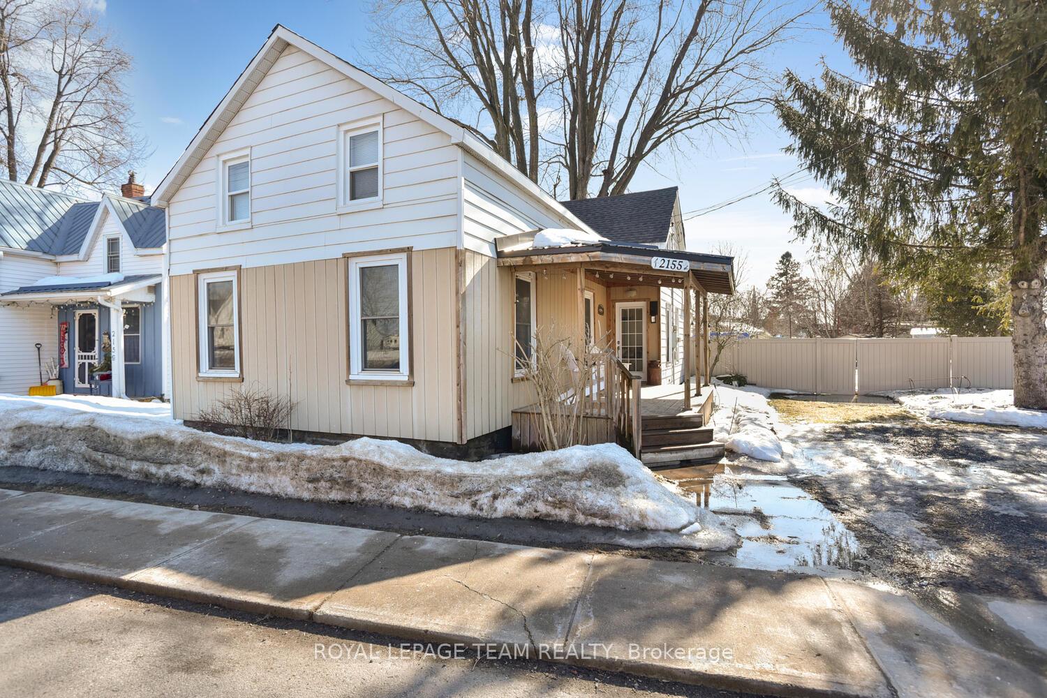 Photo 3 of 2155 Dundas Street S, Edwardsburgh/Cardinal, Town of Cardinal — HOMEH