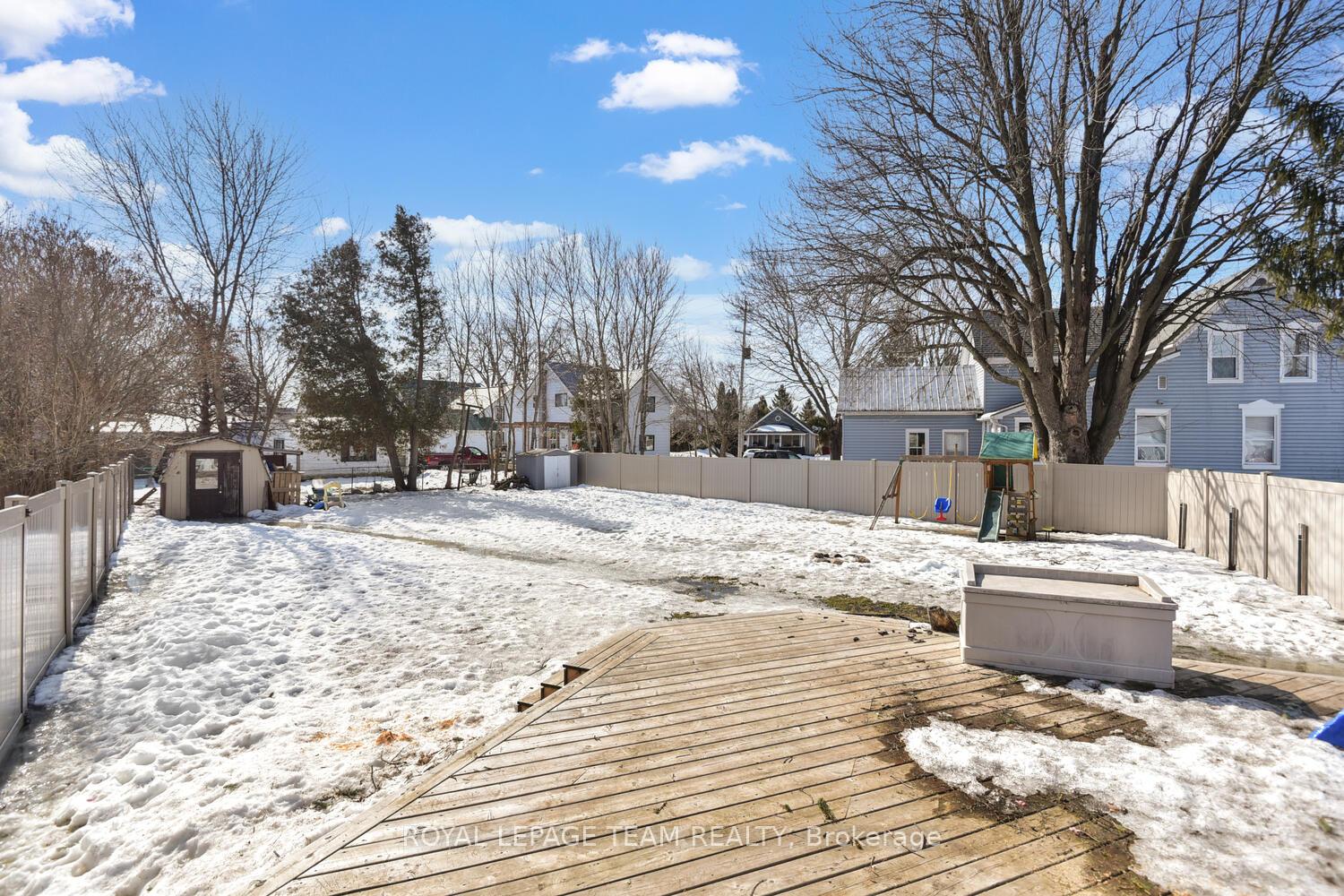 Photo 25 of 2155 Dundas Street S, Edwardsburgh/Cardinal, Town of Cardinal — HOMEH