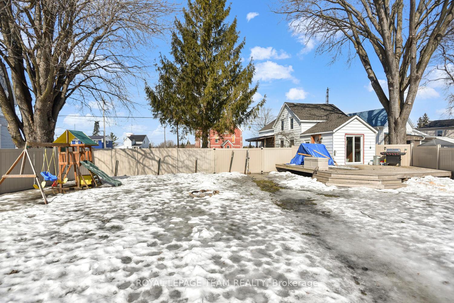 Photo 27 of 2155 Dundas Street S, Edwardsburgh/Cardinal, Town of Cardinal — HOMEH