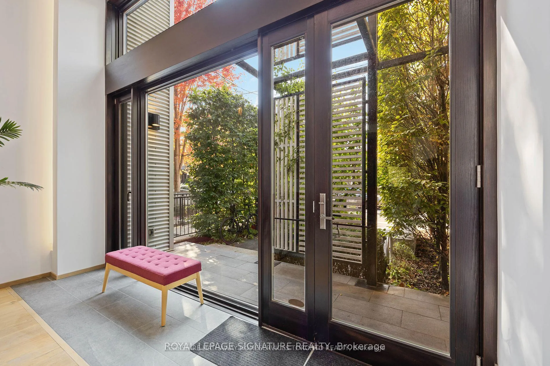 Photo 4 of 19 Fennings Street, Toronto, Trinity-Bellwoods — HOMEH