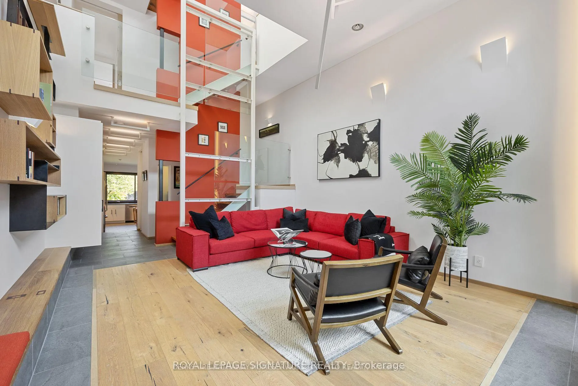 Photo 5 of 19 Fennings Street, Toronto, Trinity-Bellwoods — HOMEH