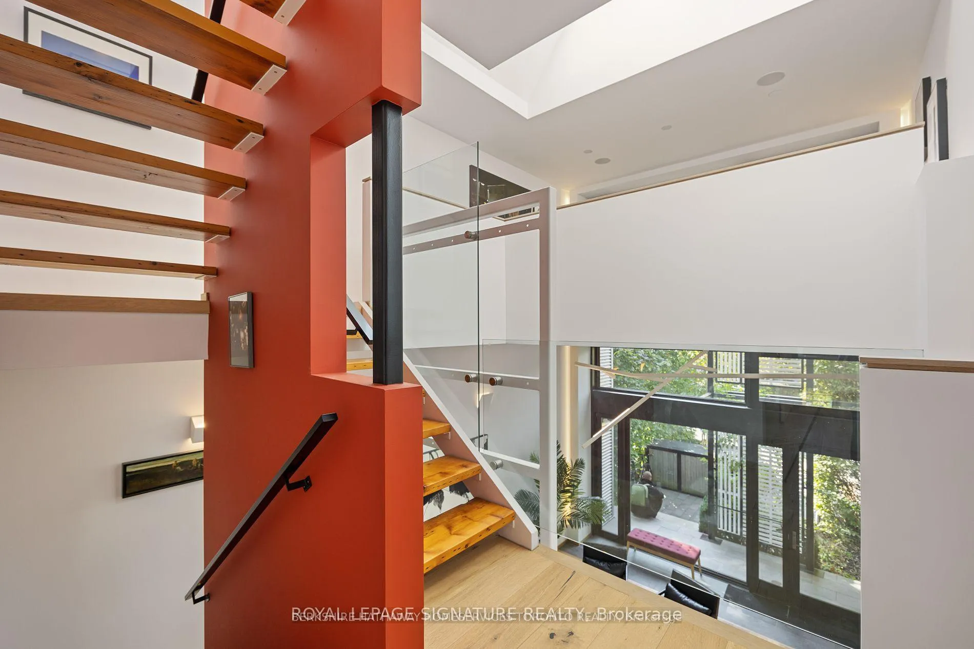 Photo 9 of 19 Fennings Street, Toronto, Trinity-Bellwoods — HOMEH