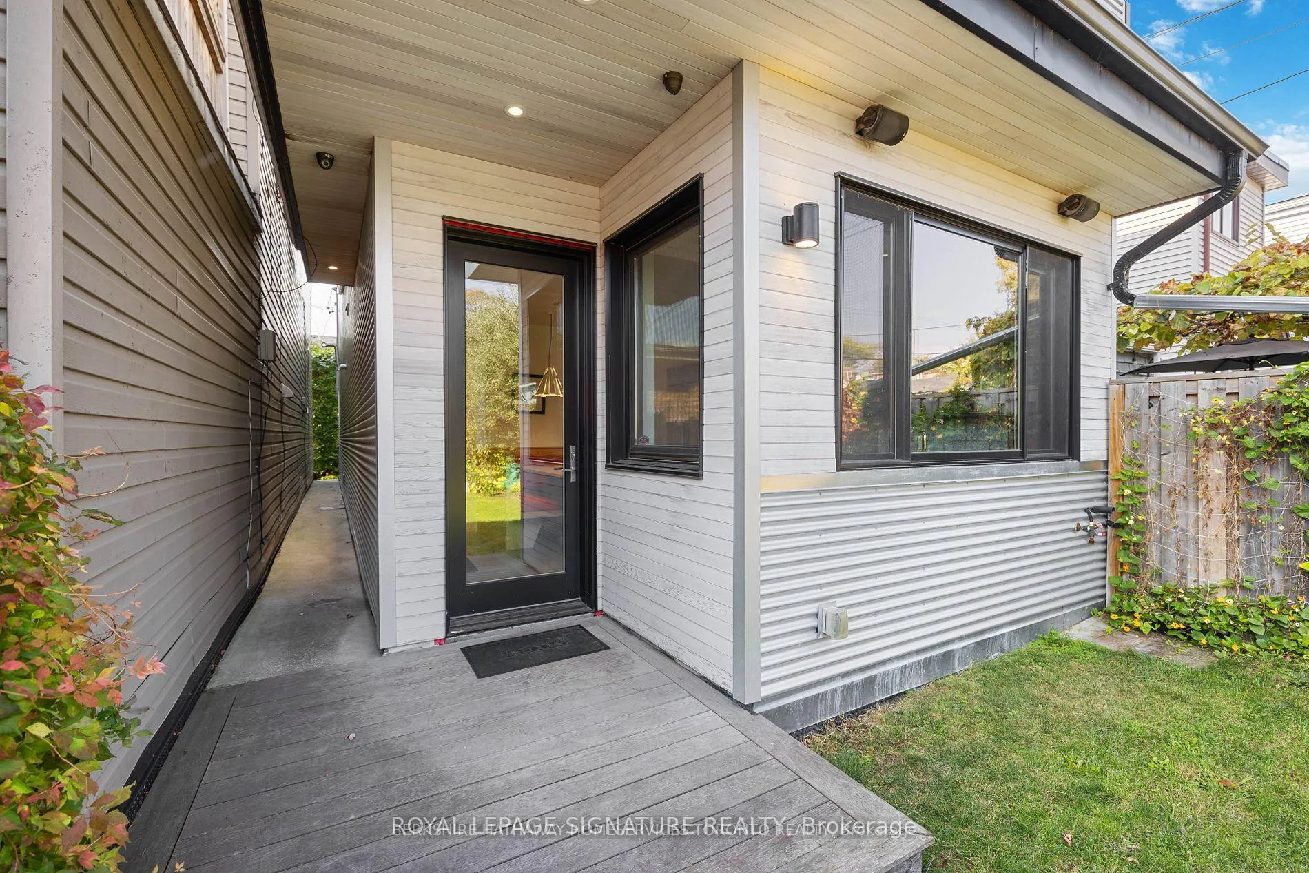 Photo 33 of 19 Fennings Street, Toronto, Trinity-Bellwoods — HOMEH