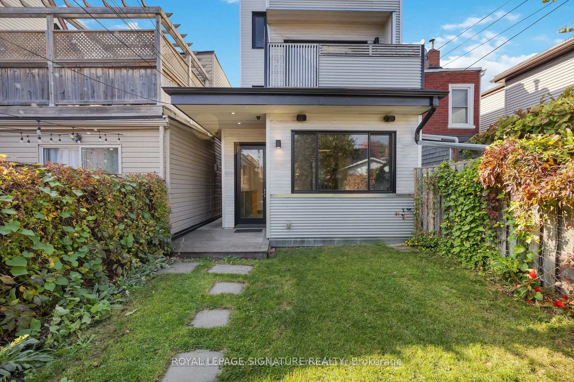 Photo 34 of 19 Fennings Street, Toronto, Trinity-Bellwoods — HOMEH