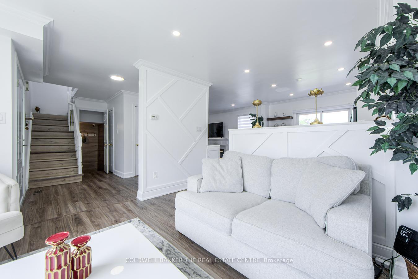 Photo 7 of Unit Main, 144 Dean Avenue S, Barrie, Painswick South — HOMEH