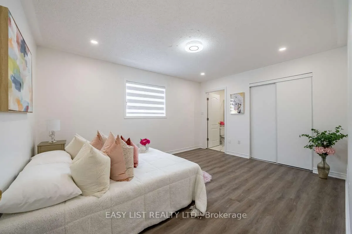 Photo 19 of 1608 Whitestone Drive, Oshawa, Samac — HOMEH
